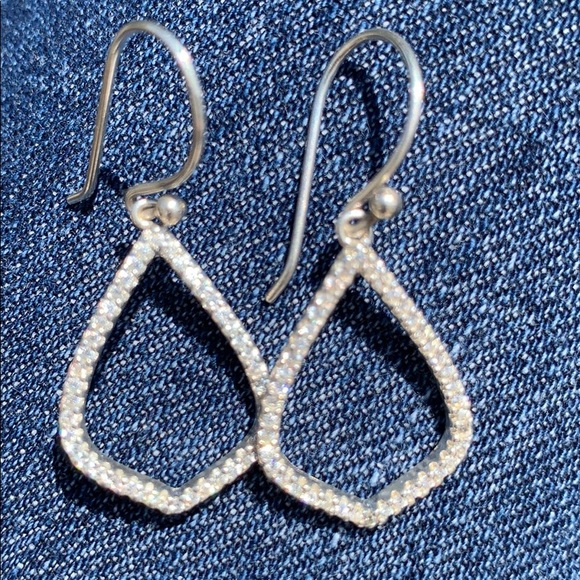 Silpada cz drop earrings - Picture 2 of 3